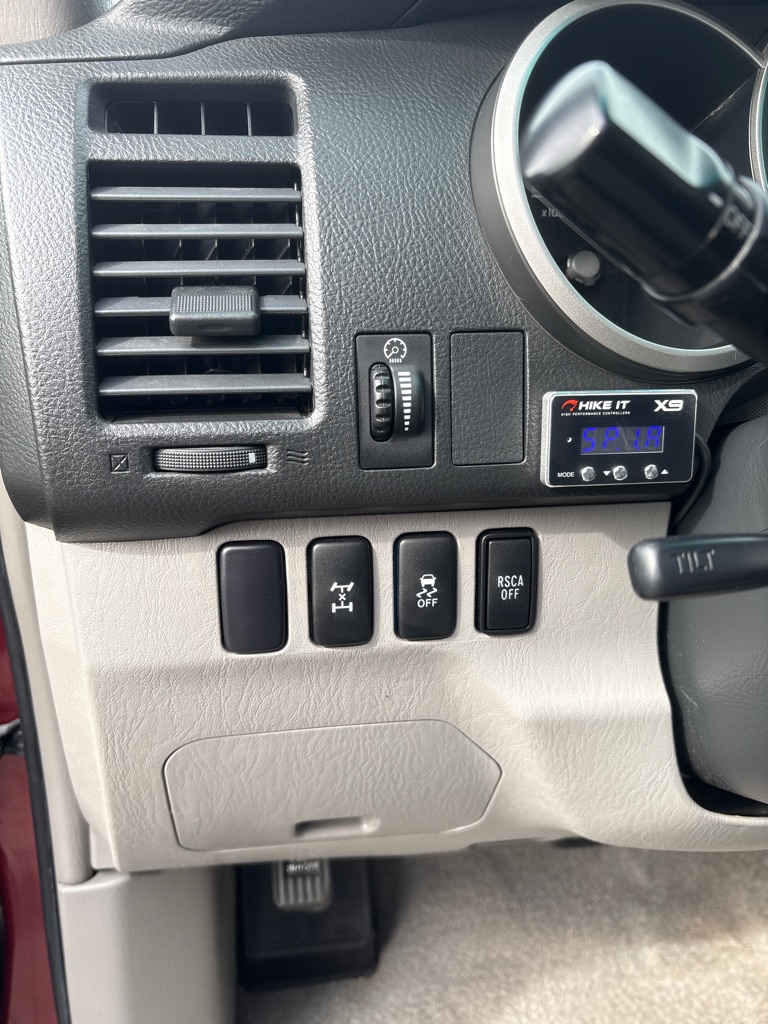Photo 17 of this TOYOTA 4RUNNER