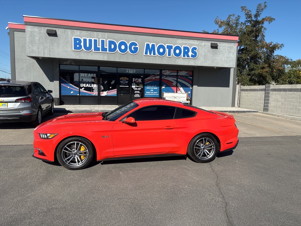 Photo 2 of this FORD MUSTANG