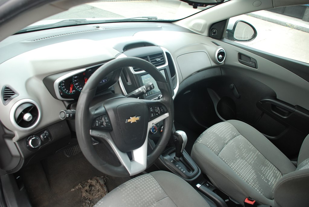 Photo 11 of this CHEVROLET SONIC LT