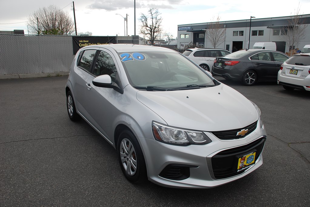 Photo 7 of this CHEVROLET SONIC LT