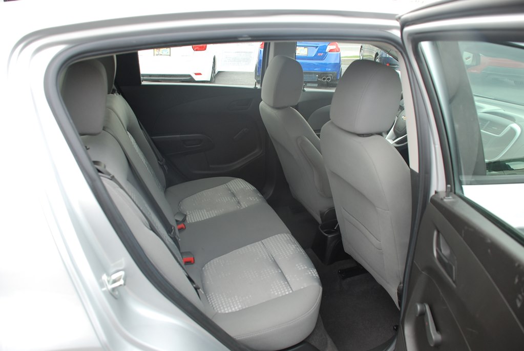 Photo 17 of this CHEVROLET SONIC LT