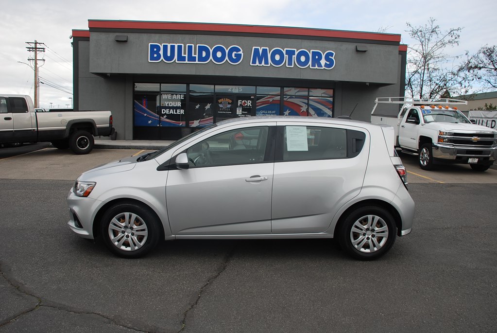 Photo 2 of this CHEVROLET SONIC LT