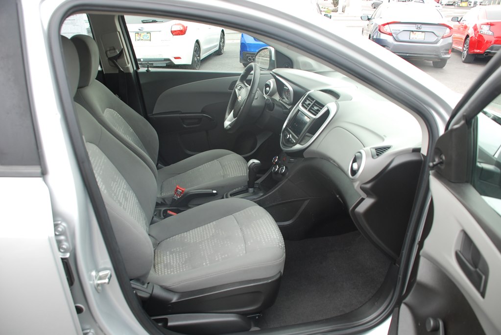 Photo 18 of this CHEVROLET SONIC LT
