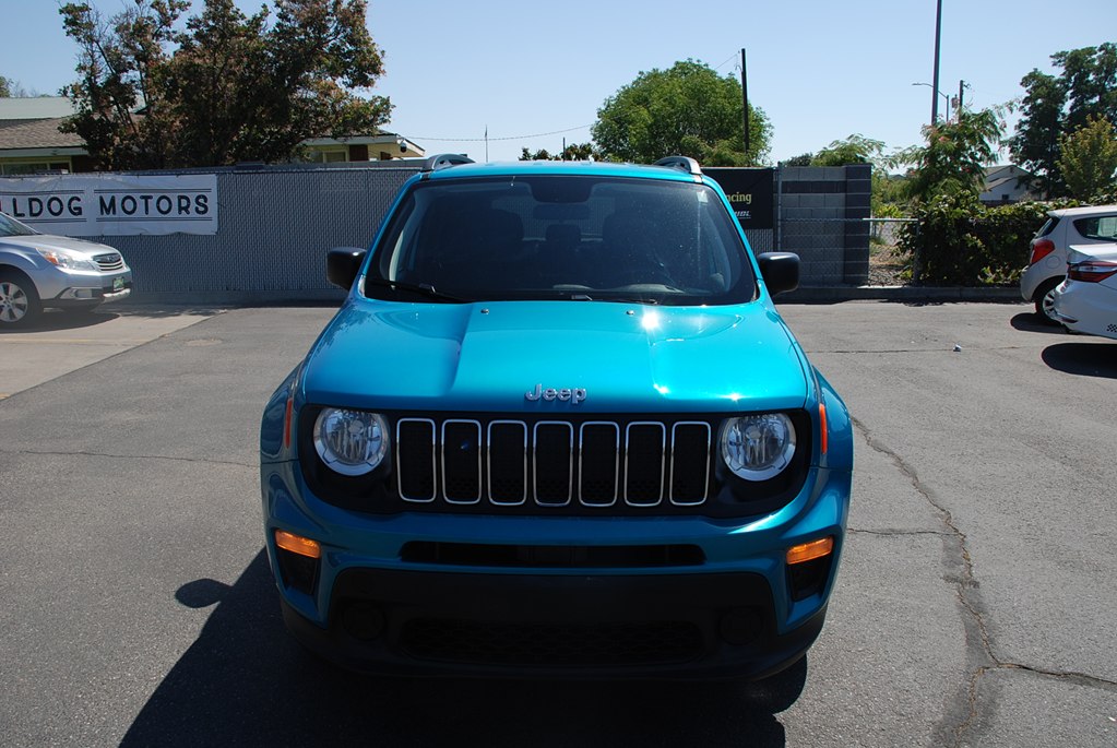 Photo 8 of this JEEP RENEGADE