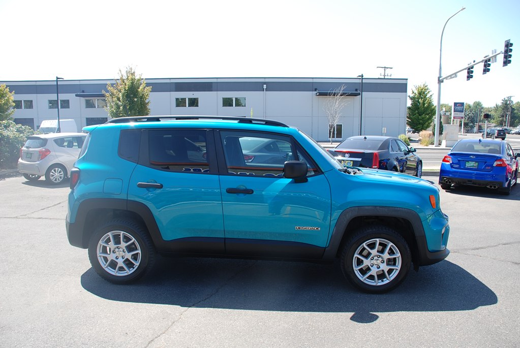 Photo 6 of this JEEP RENEGADE