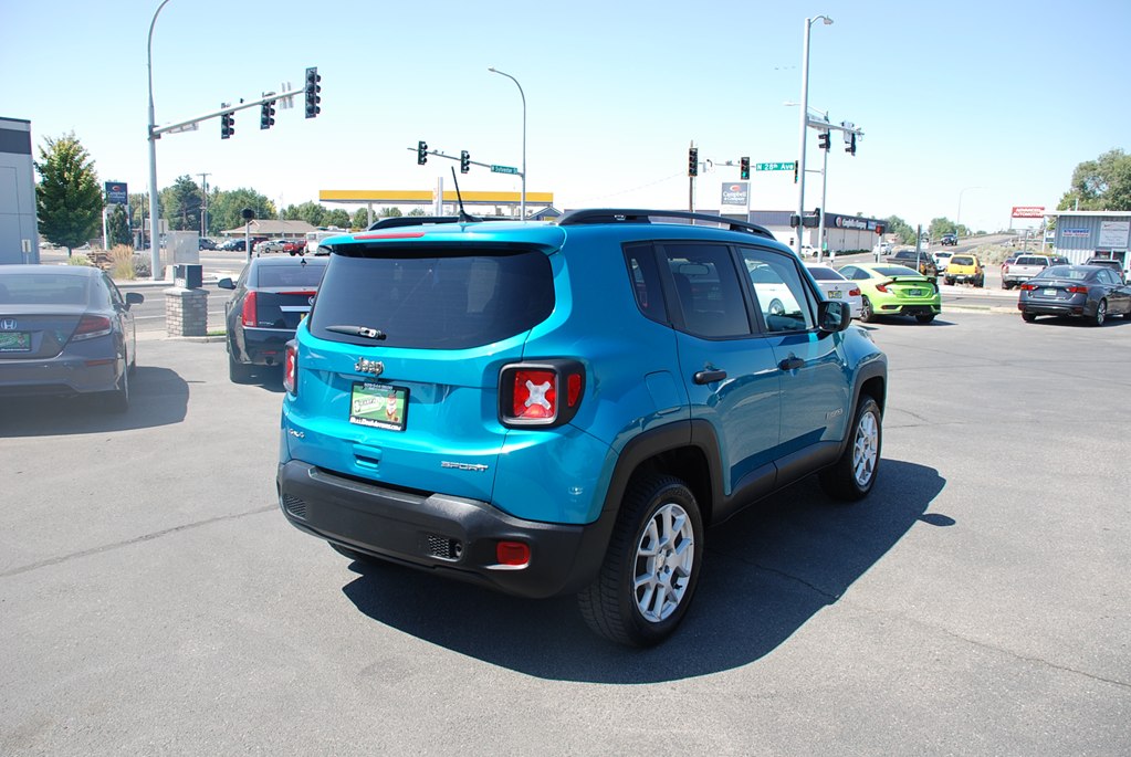 Photo 5 of this JEEP RENEGADE