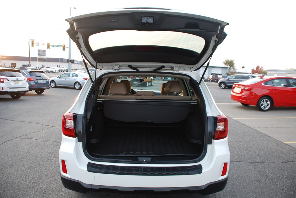 Photo 18 of this SUBARU OUTBACK