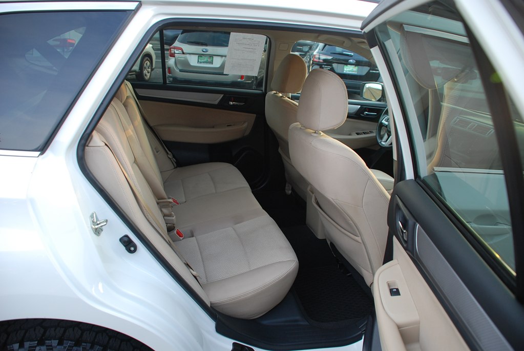 Photo 19 of this SUBARU OUTBACK