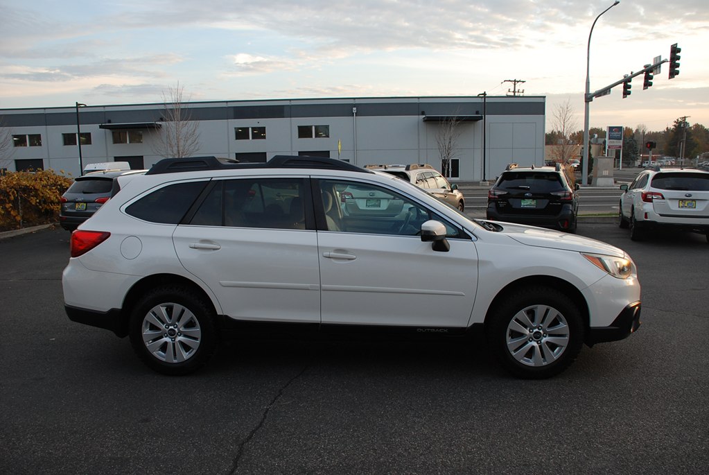 Photo 6 of this SUBARU OUTBACK