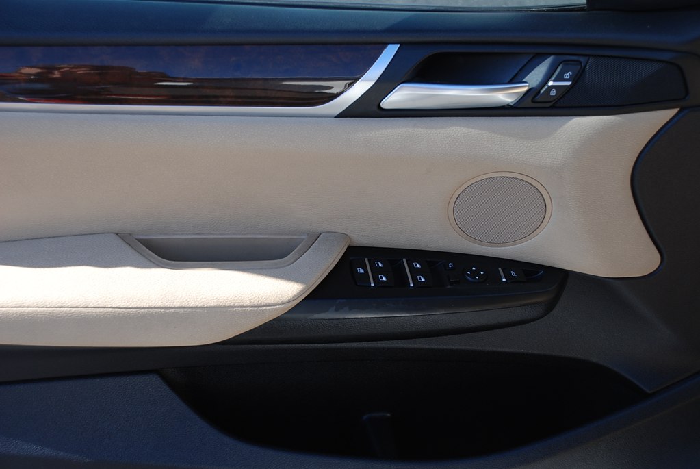 Photo 9 of this BMW X3