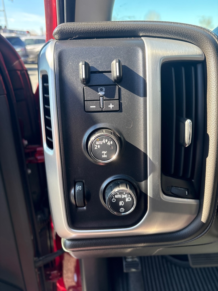 Photo 16 of this GMC SIERRA