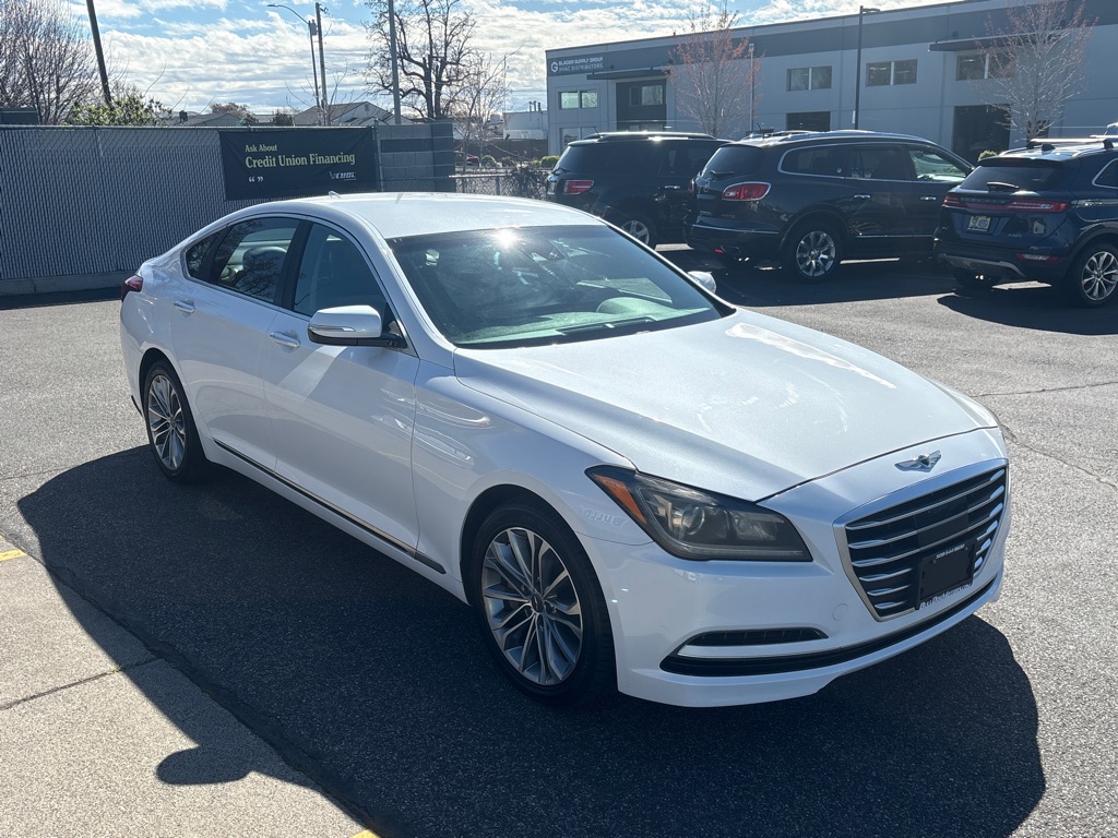 Photo 5 of this GENESIS G80
