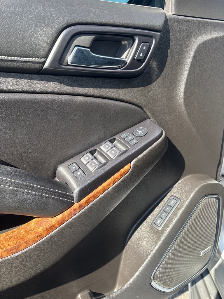 Photo 16 of this CHEVROLET TAHOE LTZ