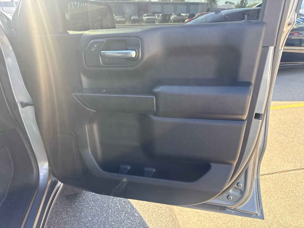 Photo 17 of this CHEVROLET SILVERADO 1500