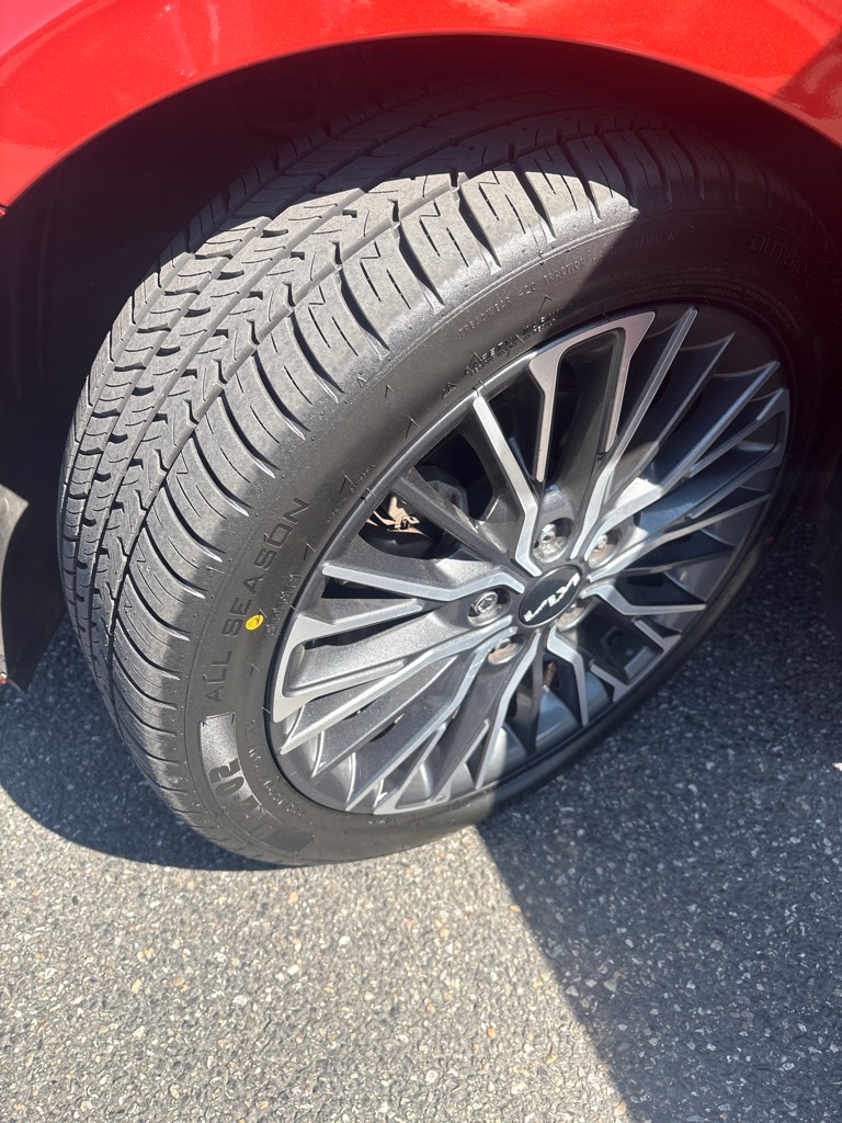 Photo 9 of this KIA FORTE