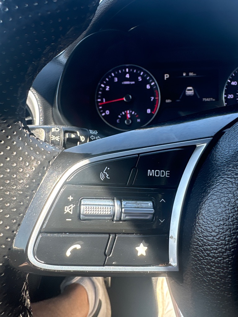 Photo 18 of this KIA FORTE