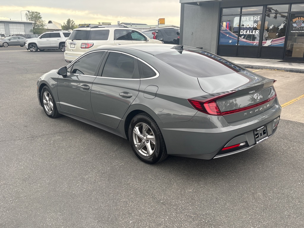 Photo 3 of this HYUNDAI SONATA