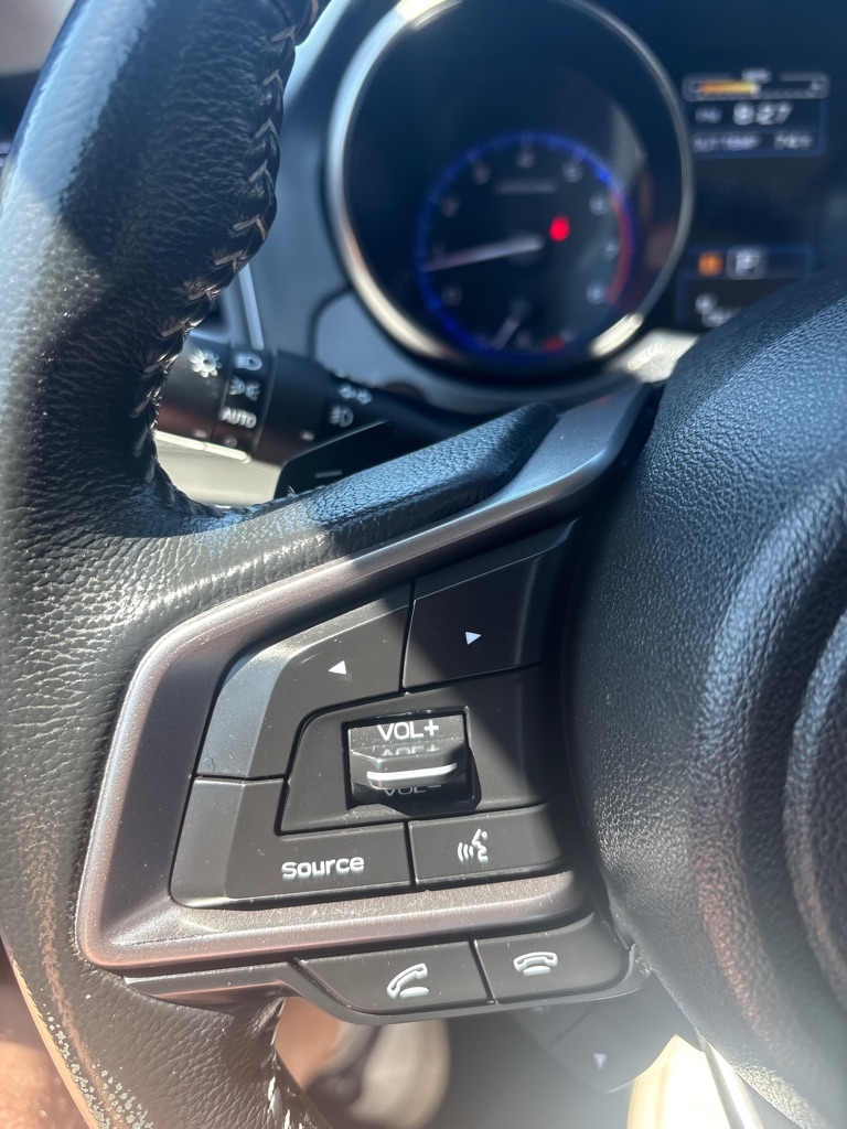 Photo 17 of this SUBARU LEGACY