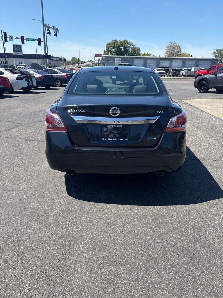 Photo 8 of this NISSAN ALTIMA