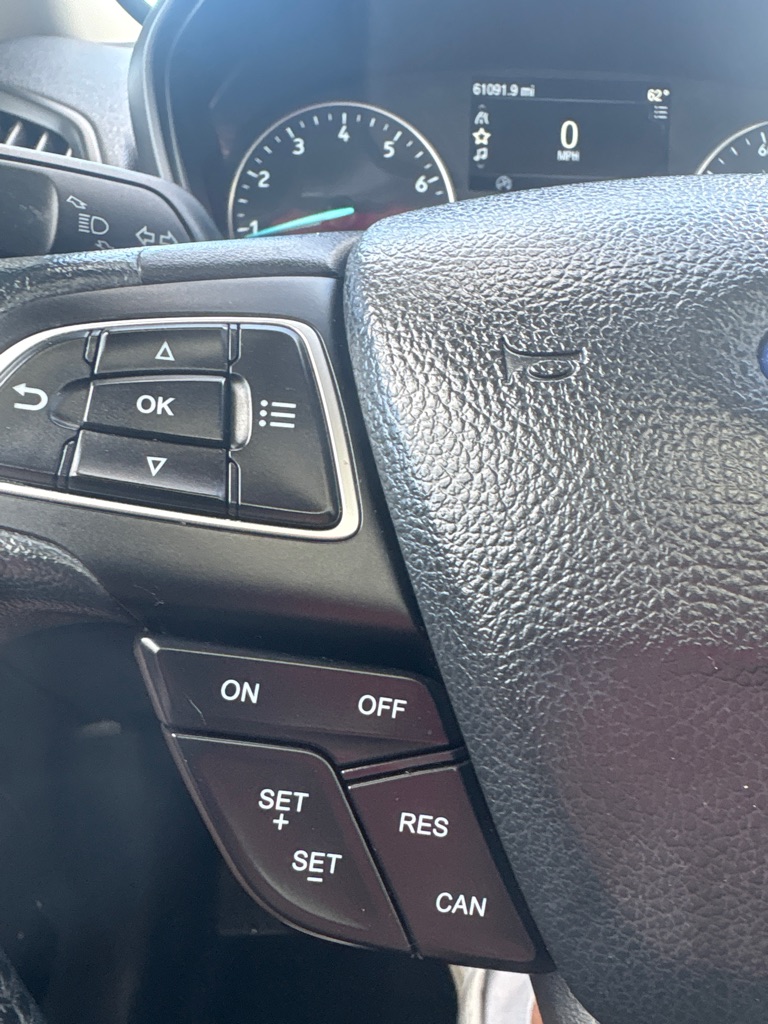 Photo 18 of this FORD ECOSPORT