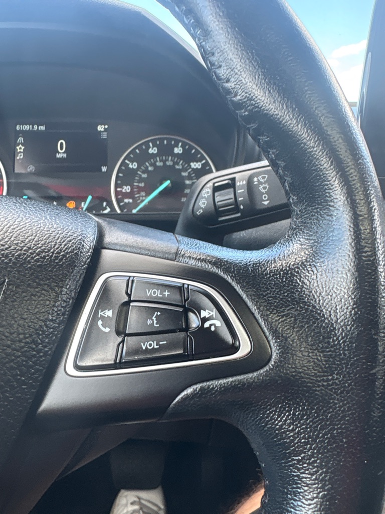 Photo 19 of this FORD ECOSPORT
