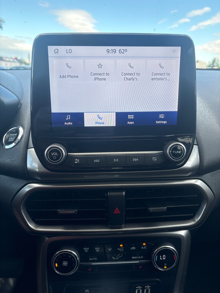 Photo 21 of this FORD ECOSPORT