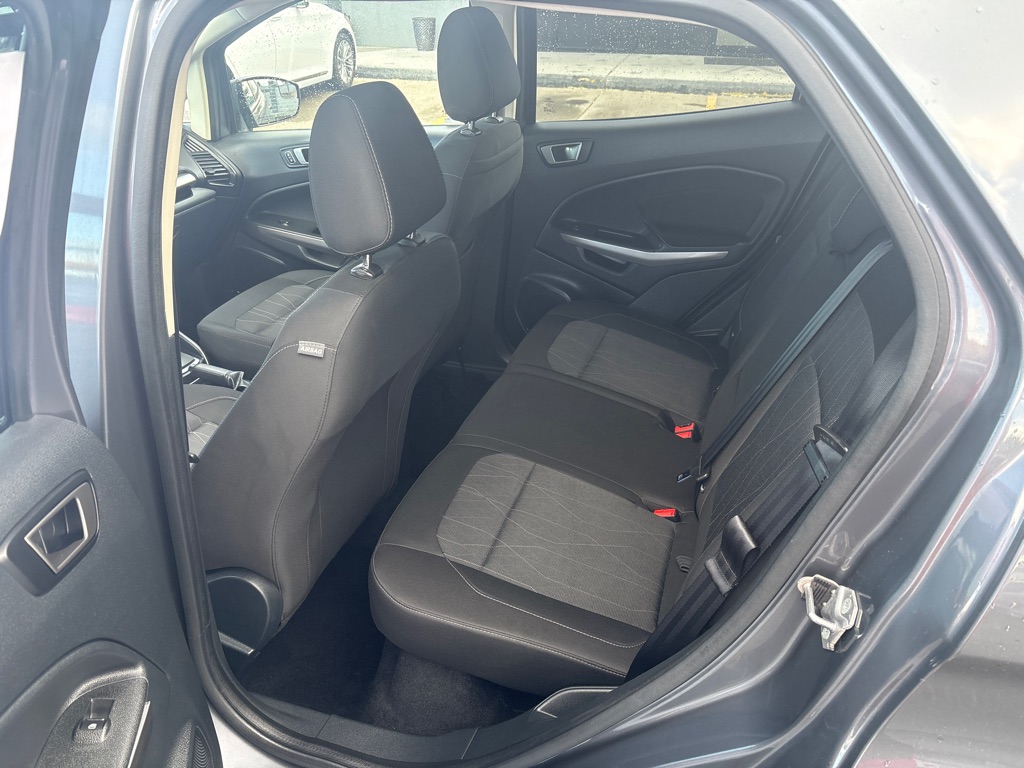 Photo 13 of this FORD ECOSPORT