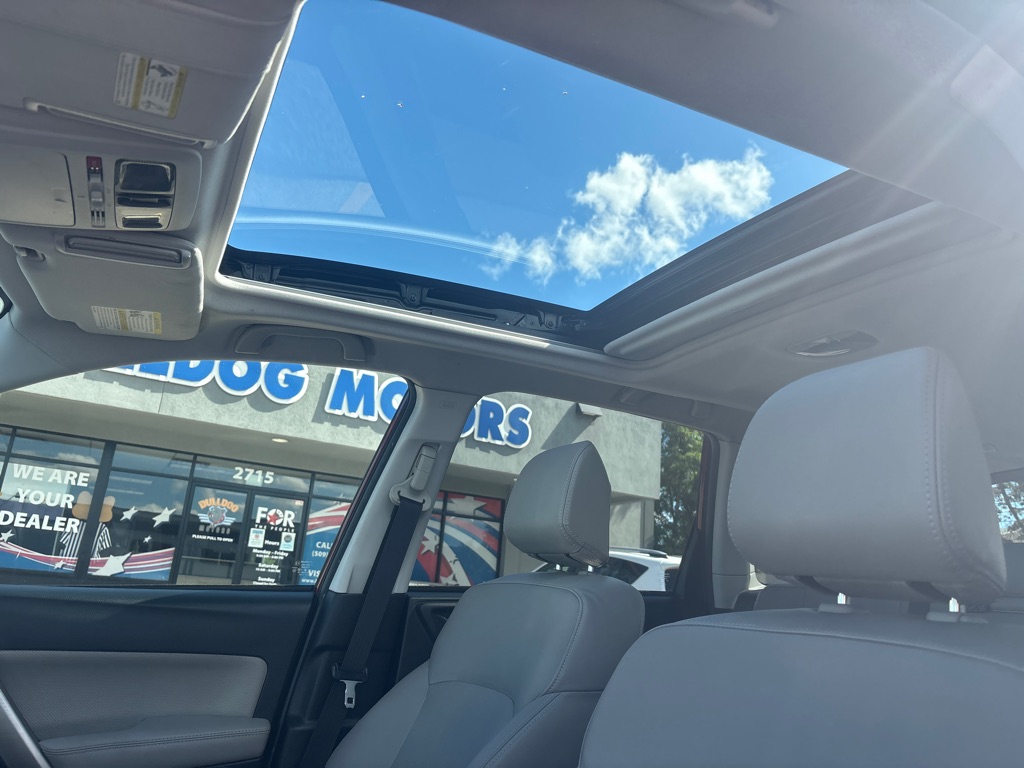 Photo 14 of this SUBARU FORESTER