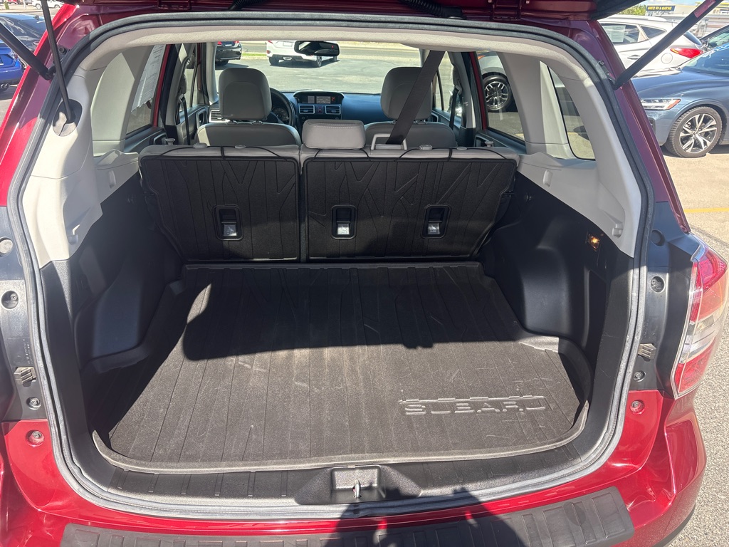 Photo 11 of this SUBARU FORESTER