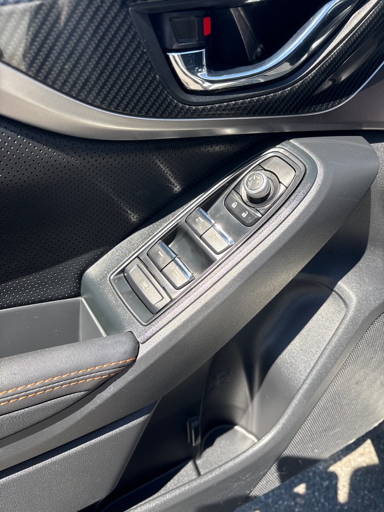 Photo 14 of this SUBARU CROSSTREK