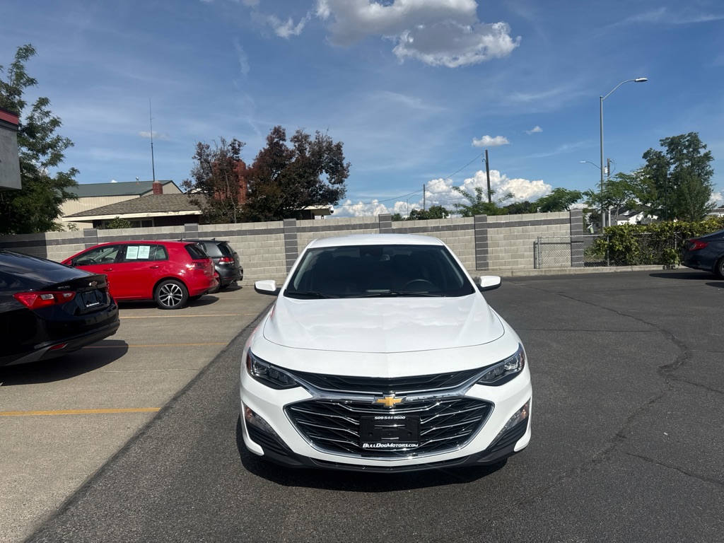 Photo 25 of this CHEVROLET MALIBU