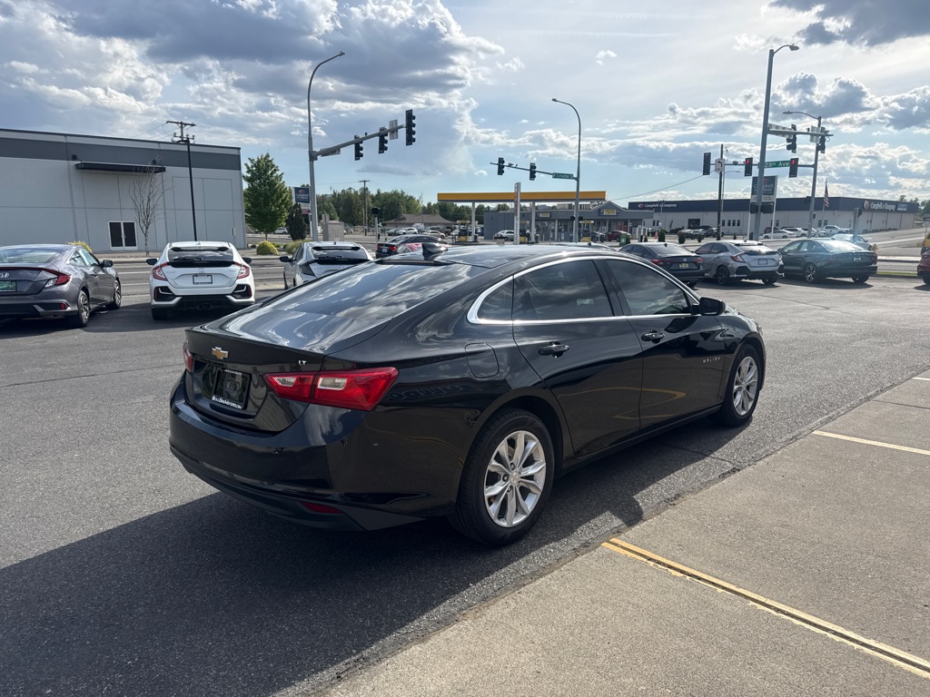 Photo 38 of this CHEVROLET MALIBU