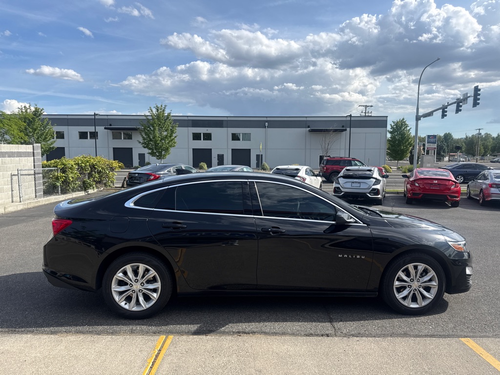 Photo 39 of this CHEVROLET MALIBU