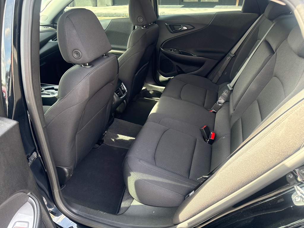 Photo 45 of this CHEVROLET MALIBU