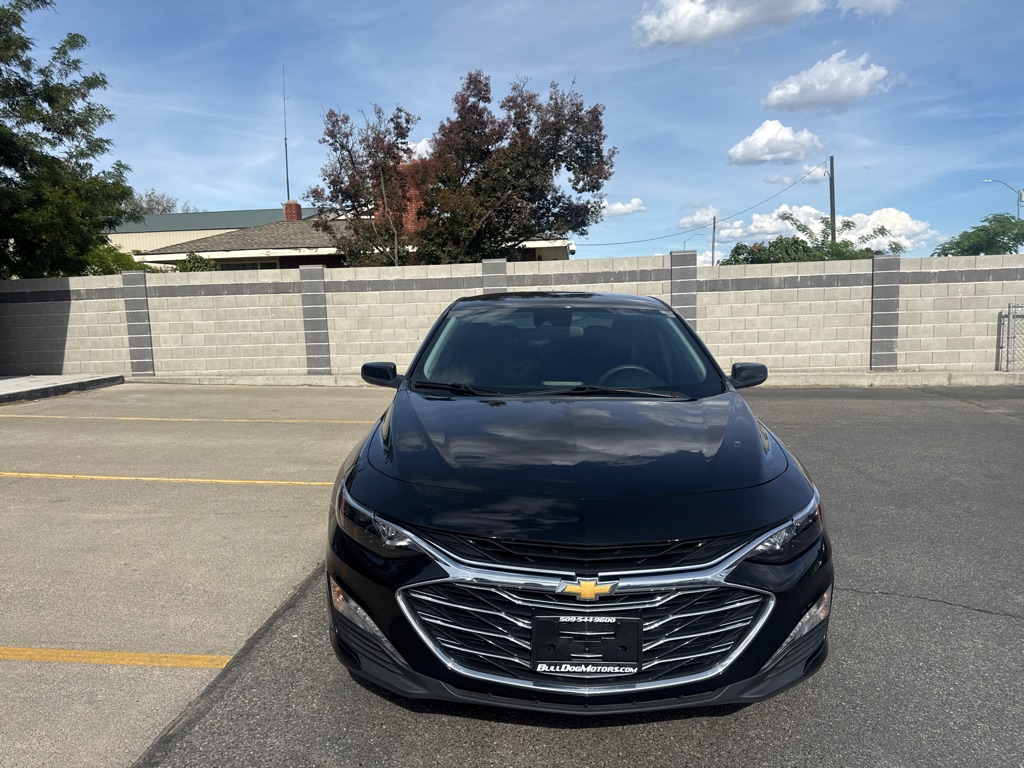 Photo 41 of this CHEVROLET MALIBU