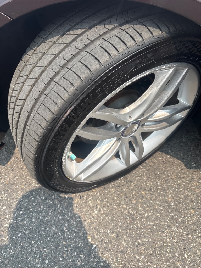 Photo 9 of this MERCEDES-BENZ C-CLASS