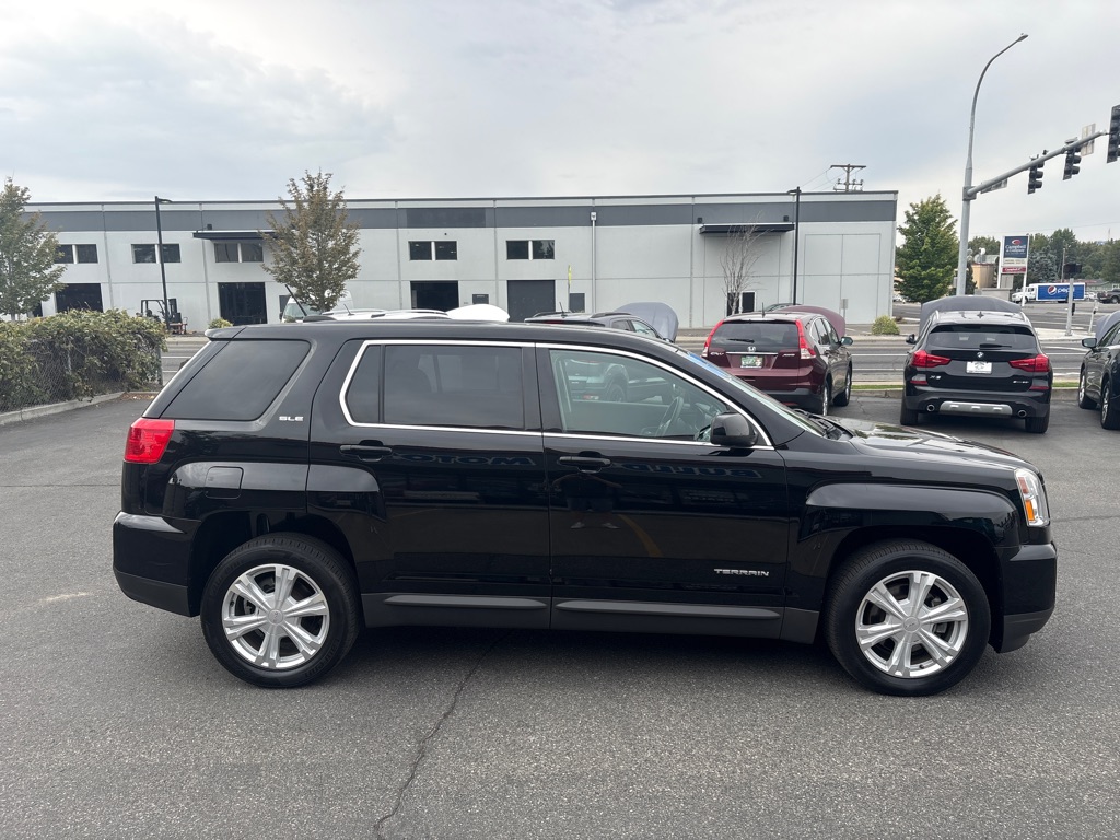 Photo 6 of this GMC TERRAIN