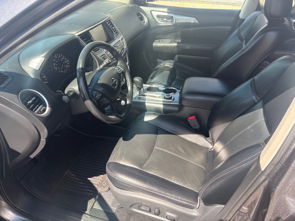 Photo 12 of this NISSAN PATHFINDER