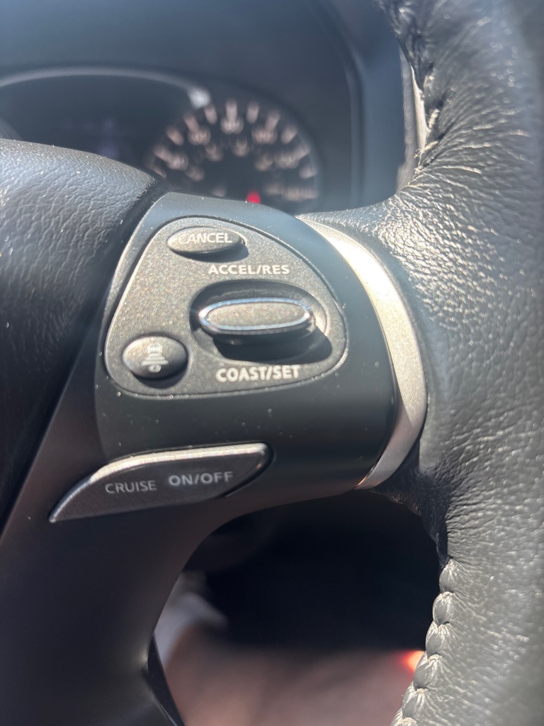 Photo 19 of this NISSAN PATHFINDER