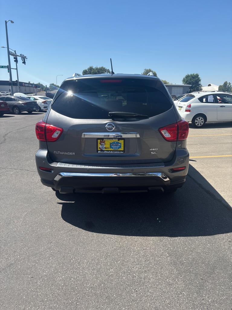 Photo 8 of this NISSAN PATHFINDER