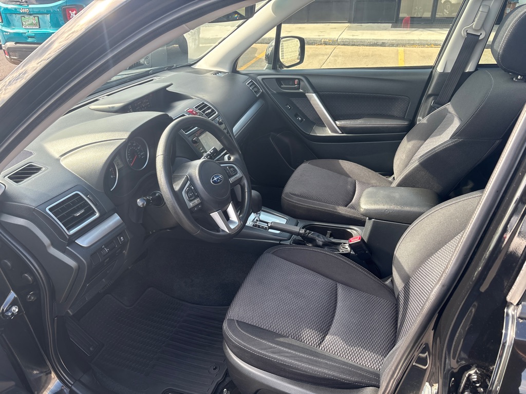 Photo 12 of this SUBARU FORESTER