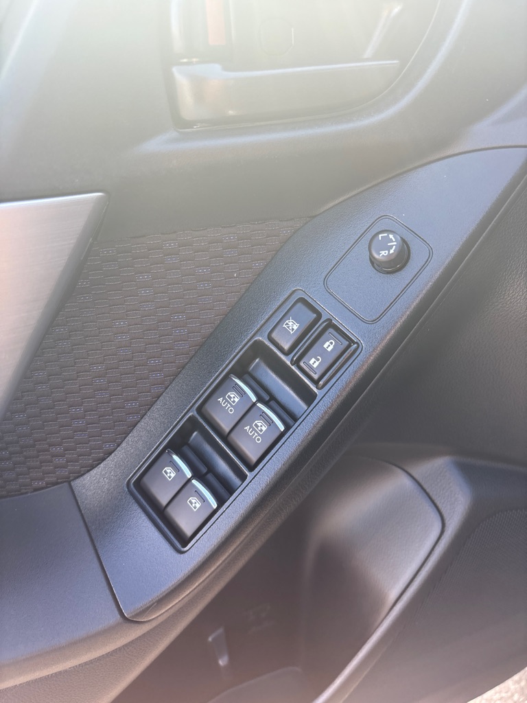 Photo 15 of this SUBARU FORESTER