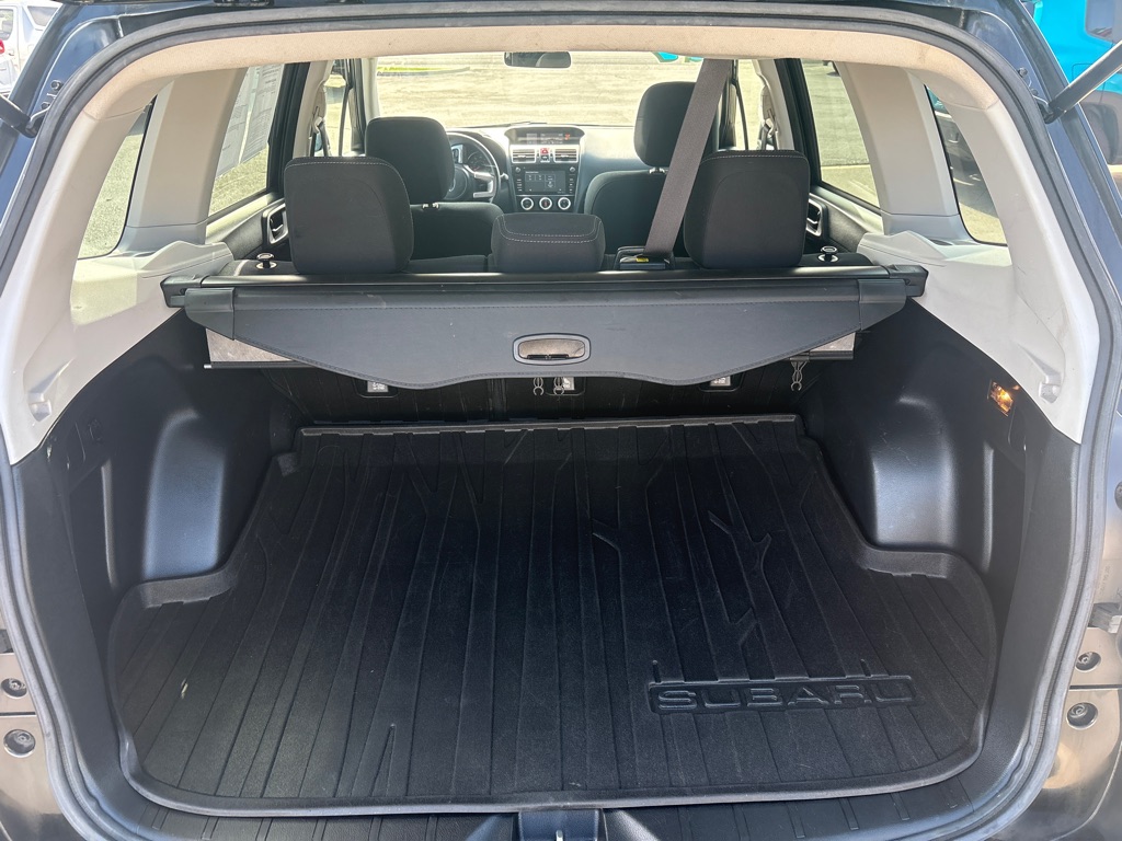 Photo 11 of this SUBARU FORESTER