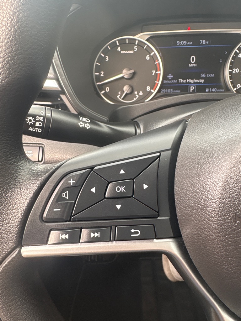 Photo 17 of this NISSAN ALTIMA
