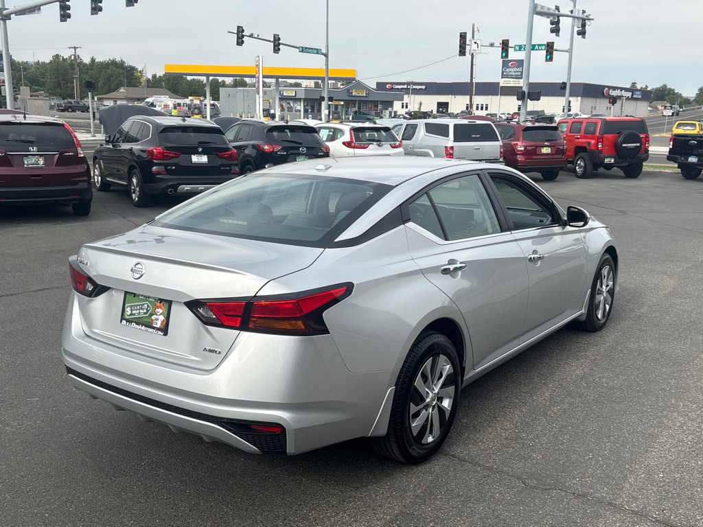 Photo 7 of this NISSAN ALTIMA
