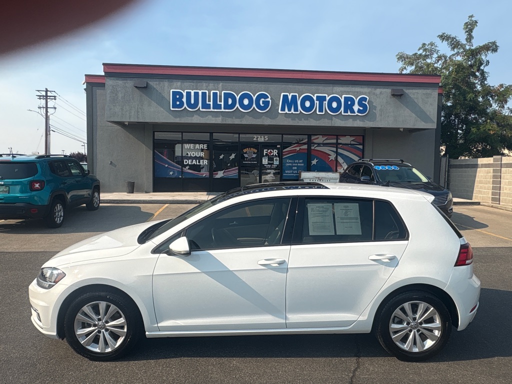 Photo 2 of this VOLKSWAGEN GOLF