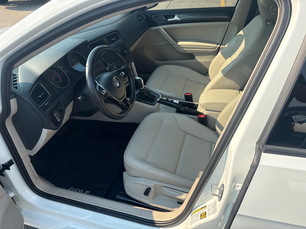 Photo 12 of this VOLKSWAGEN GOLF