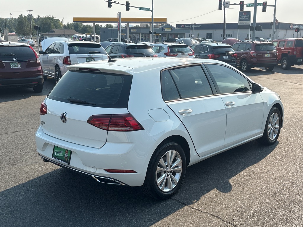 Photo 7 of this VOLKSWAGEN GOLF