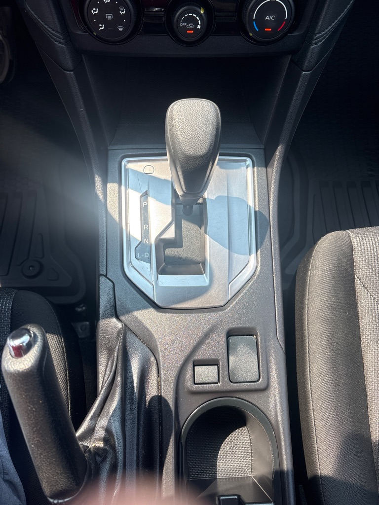 Photo 19 of this SUBARU IMPREZA