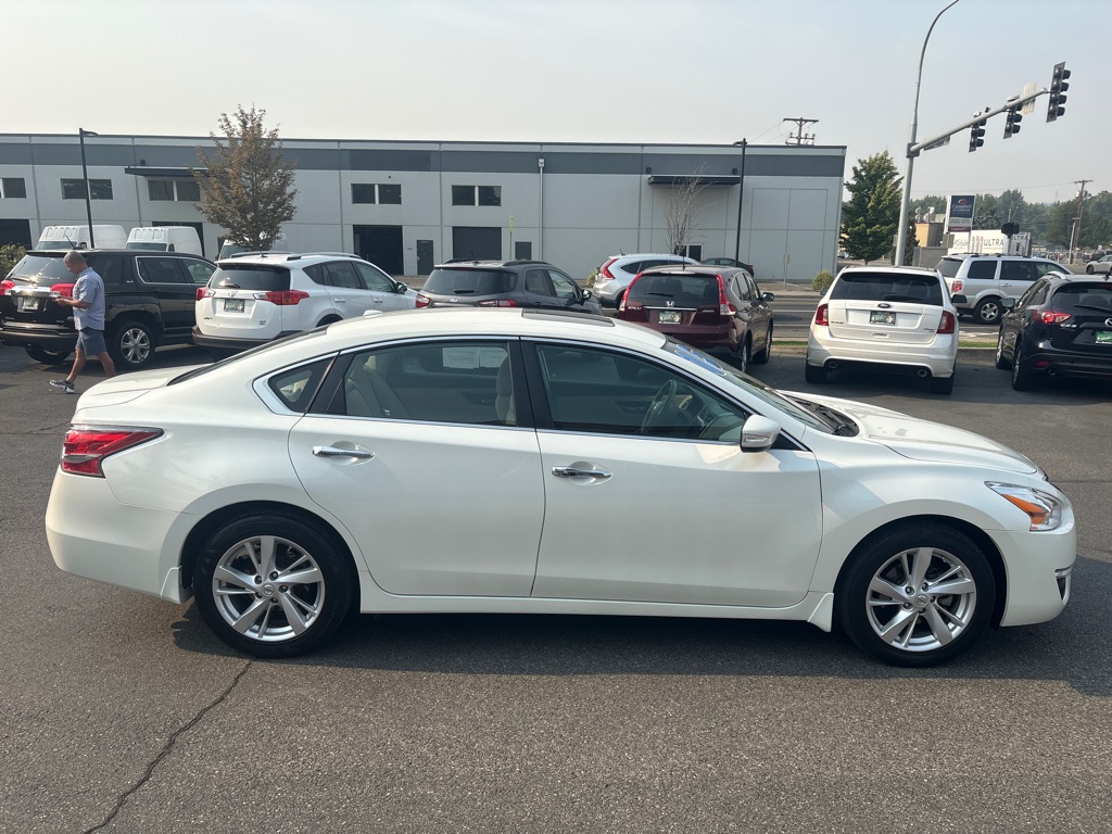 Photo 6 of this NISSAN ALTIMA